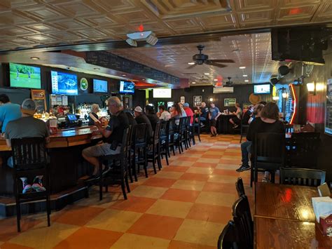 Legend larry's - 4.0 - 118 reviews. Rate your experience! $$ • Bars, Sports Bars, Chicken Wings. Hours: 3 - 10PM. 921 S 10th St, Manitowoc. (920) 682-4885. Menu Order Online.